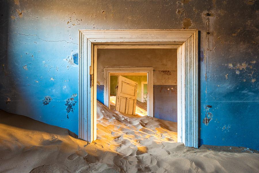 La ciudad fantasma de Kolmanskop, en Namibia. 