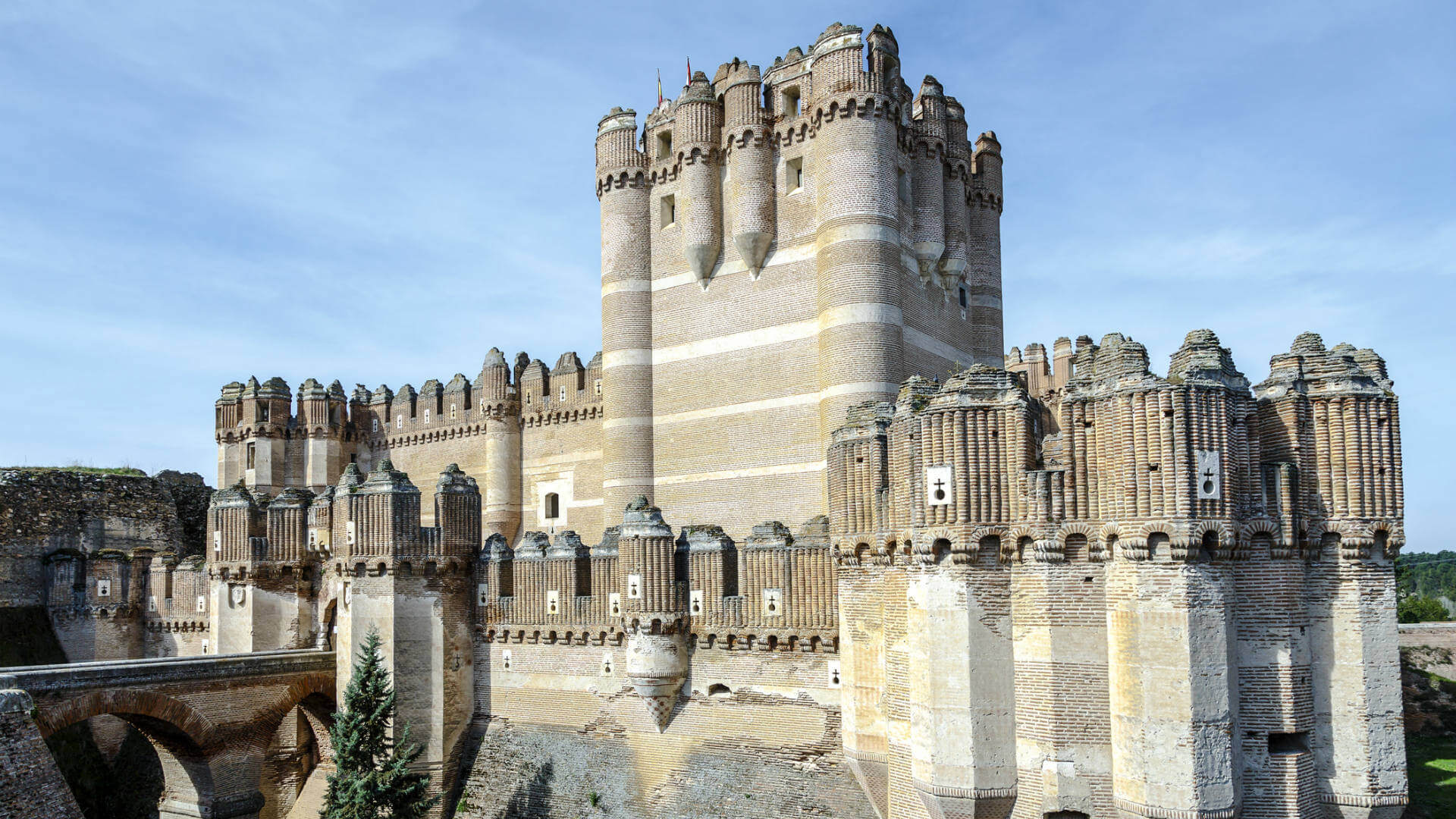 Los Mejores Castillos De España: Leyendas Y Misterios Del País - Viajes ...